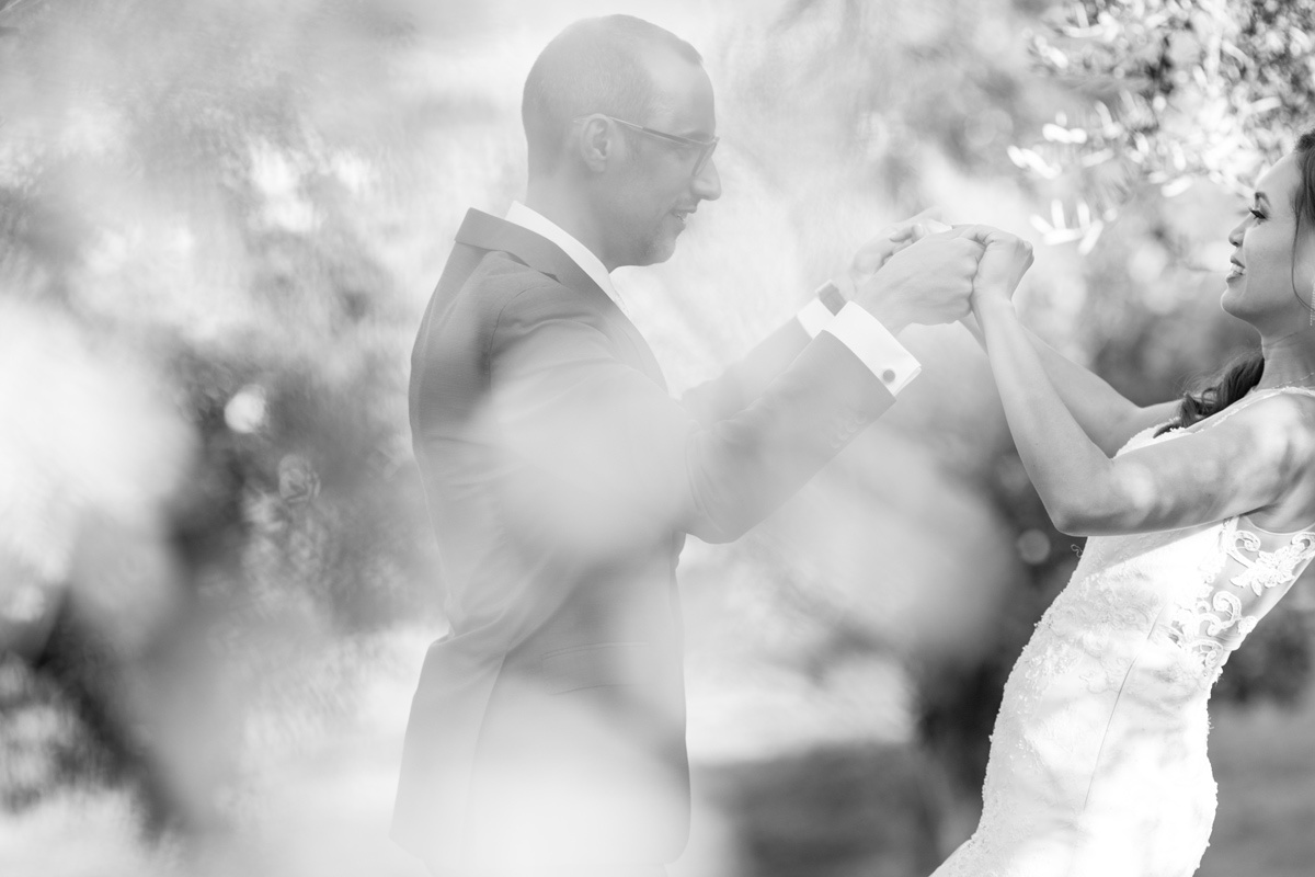 Tra gli ulivi di Borgo Fonte Scura, Silvi(TE), bellissimo Abruzzo - Fotografo di matrimonio Pescara